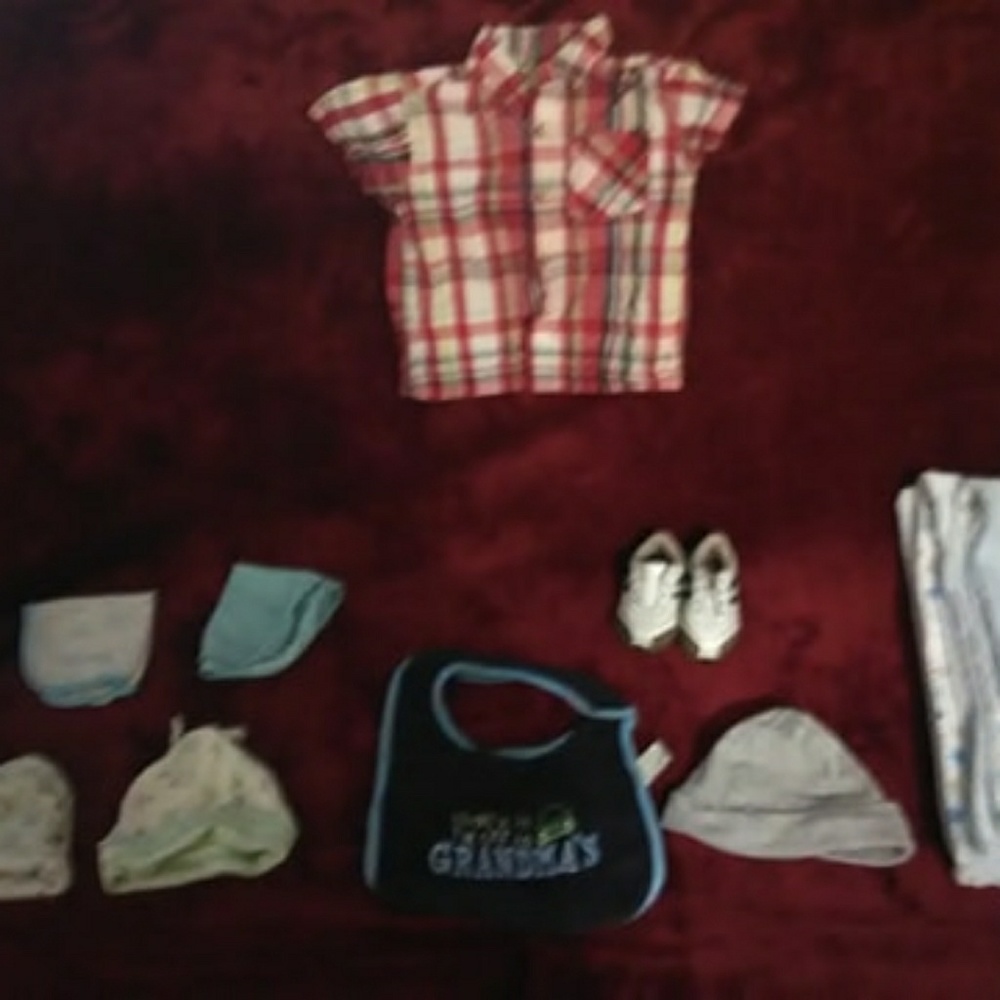 Clothes - Picture 7 of 8